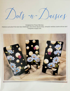 Dots-n-Daisies packet by Tracy Moreau